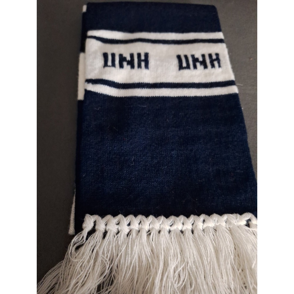 UNH Team Black & White Knit Acrylic 7 1/2 ×52"  White Fringe Scarf 297